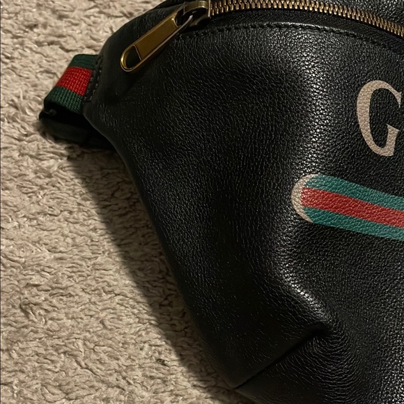 Gucci Black Leather Belt Bag - Picture 10 of 13